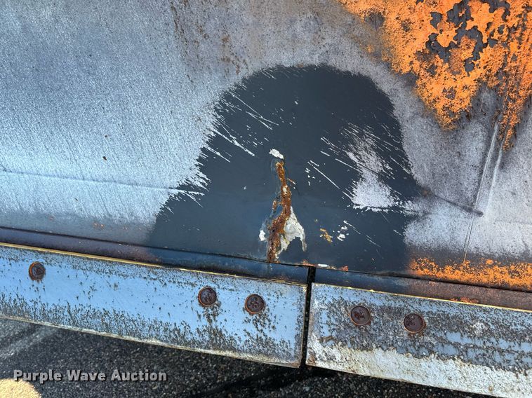 image for item EB2586 2007 Sterling L7500 dump truck