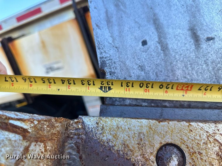 image for item EB2586 2007 Sterling L7500 dump truck