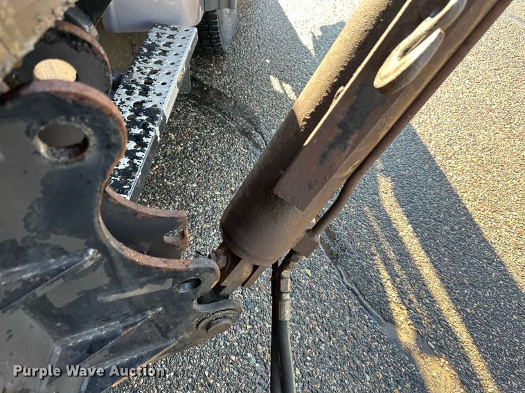 image for item EB2586 2007 Sterling L7500 dump truck