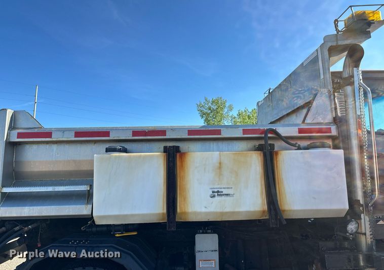 image for item EB2586 2007 Sterling L7500 dump truck