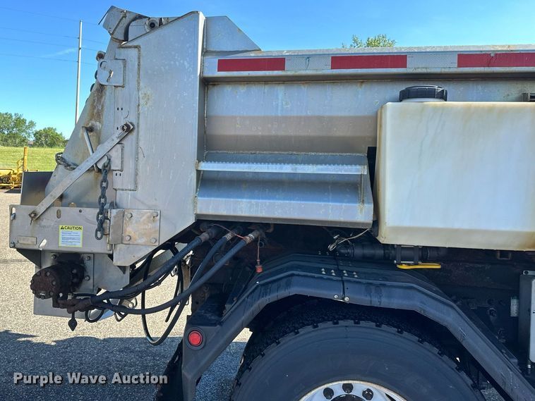 image for item EB2586 2007 Sterling L7500 dump truck