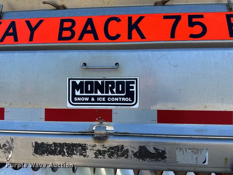 image for item EB2586 2007 Sterling L7500 dump truck