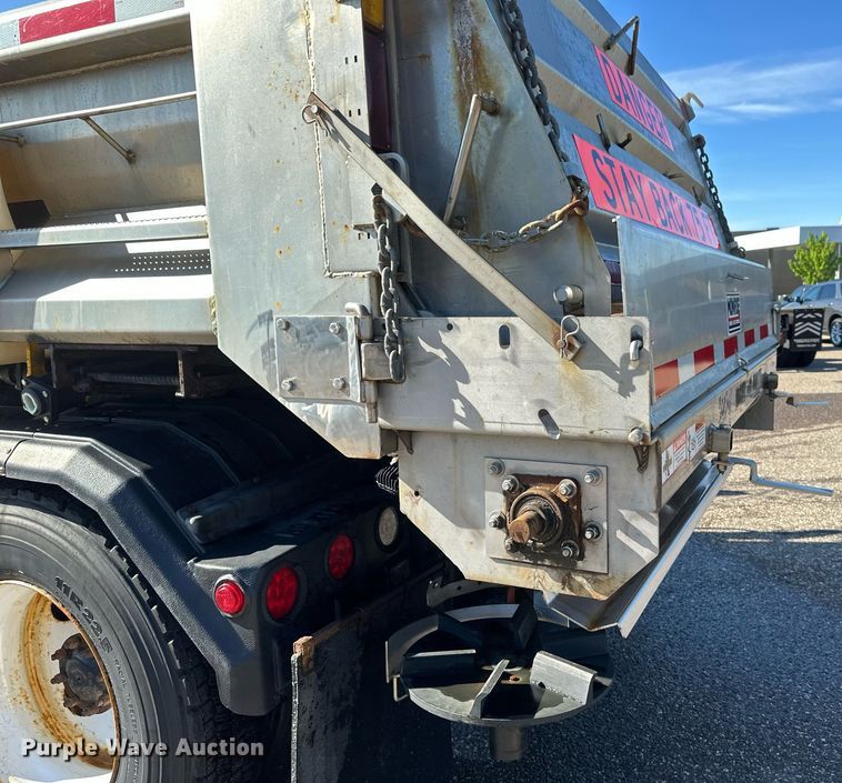 image for item EB2586 2007 Sterling L7500 dump truck
