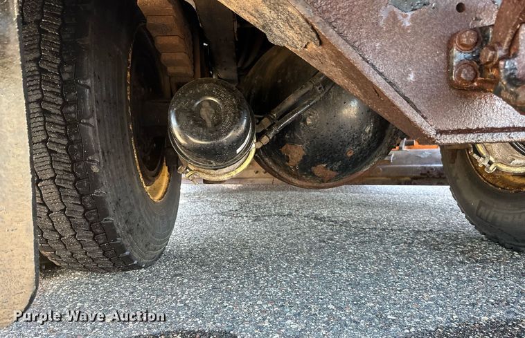 image for item EB2586 2007 Sterling L7500 dump truck