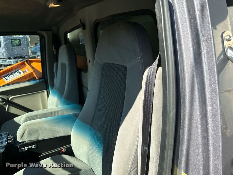 image for item EB2586 2007 Sterling L7500 dump truck