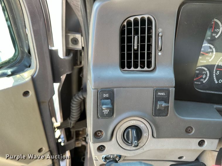 image for item EB2586 2007 Sterling L7500 dump truck