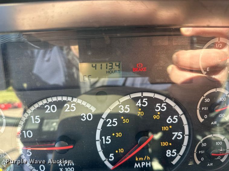 image for item EB2586 2007 Sterling L7500 dump truck