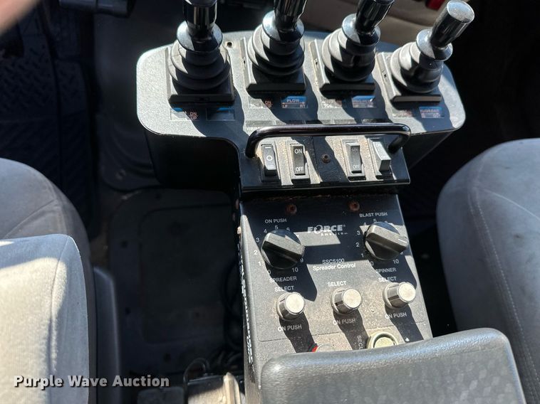 image for item EB2586 2007 Sterling L7500 dump truck