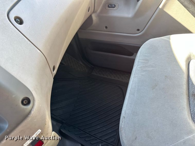 image for item EB2586 2007 Sterling L7500 dump truck