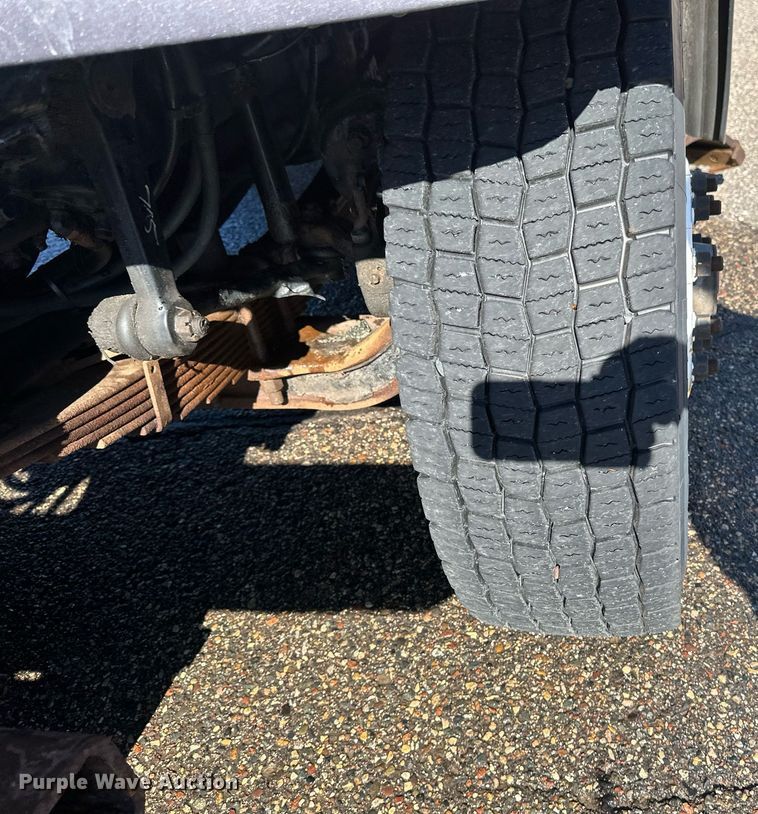 image for item EB2586 2007 Sterling L7500 dump truck