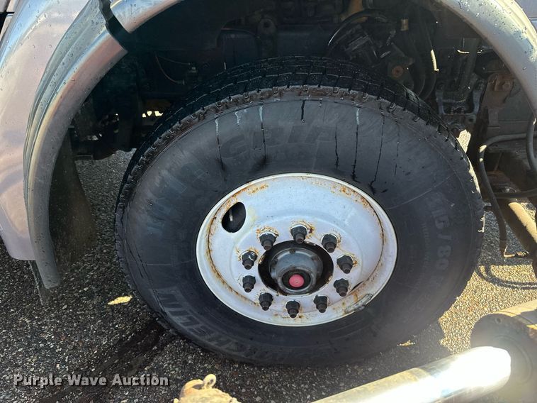 image for item EB2586 2007 Sterling L7500 dump truck