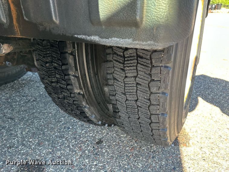 image for item EB2586 2007 Sterling L7500 dump truck