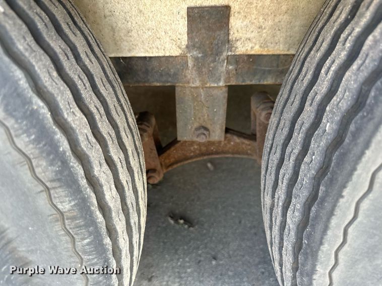 image for item EB2592 2008 PJ utility trailer with instaprime mp 150 water pump