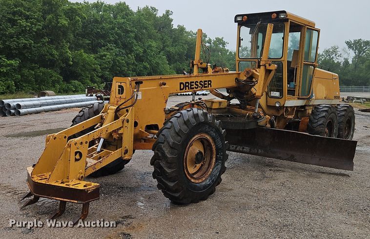 image for item EB8100 Galion Dresser A500 motor grader