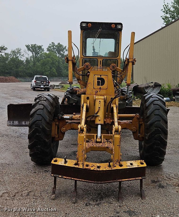 image for item EB8100 Galion Dresser A500 motor grader
