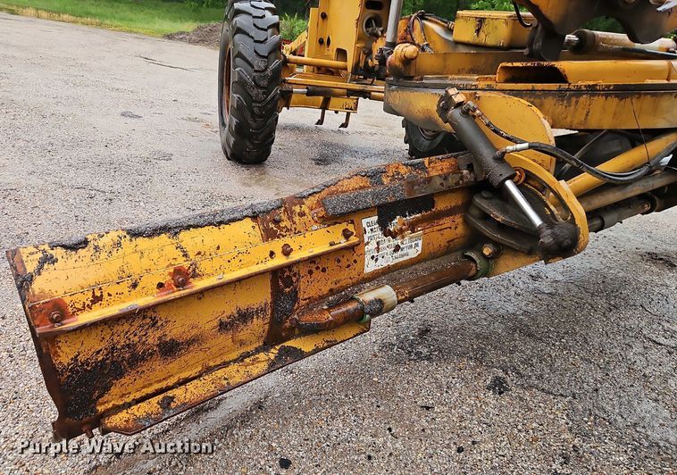 image for item EB8100 Galion Dresser A500 motor grader