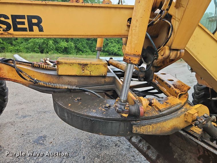 image for item EB8100 Galion Dresser A500 motor grader