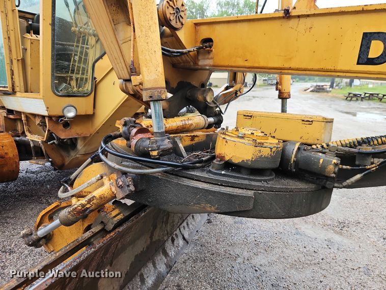 image for item EB8100 Galion Dresser A500 motor grader