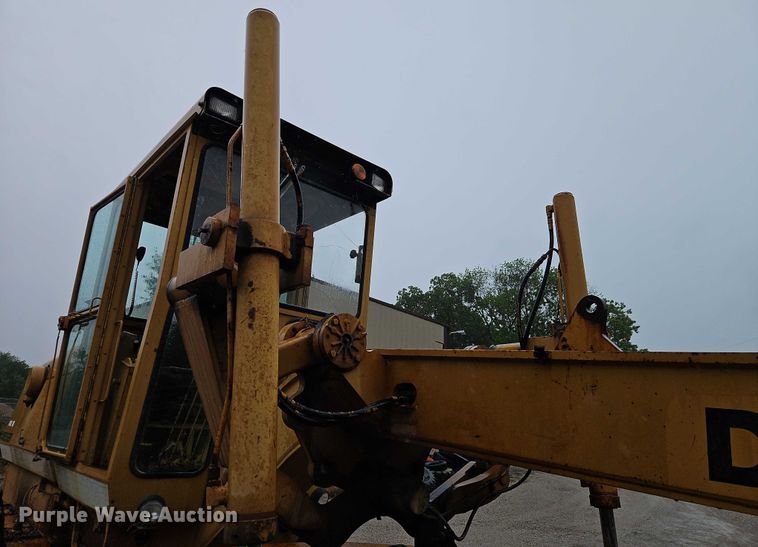 image for item EB8100 Galion Dresser A500 motor grader