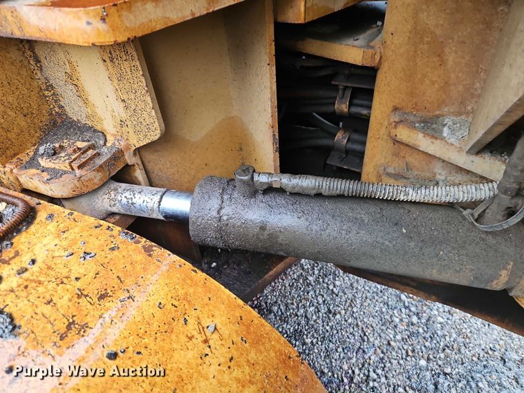 image for item EB8100 Galion Dresser A500 motor grader