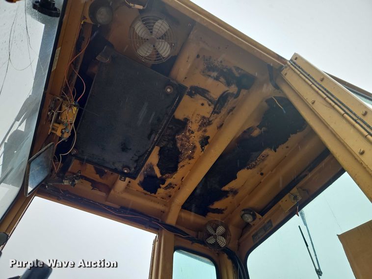 image for item EB8100 Galion Dresser A500 motor grader