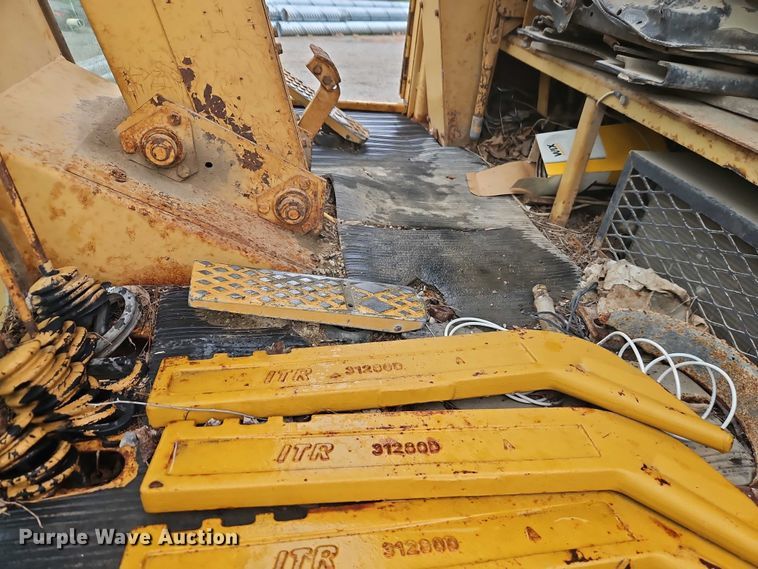 image for item EB8100 Galion Dresser A500 motor grader