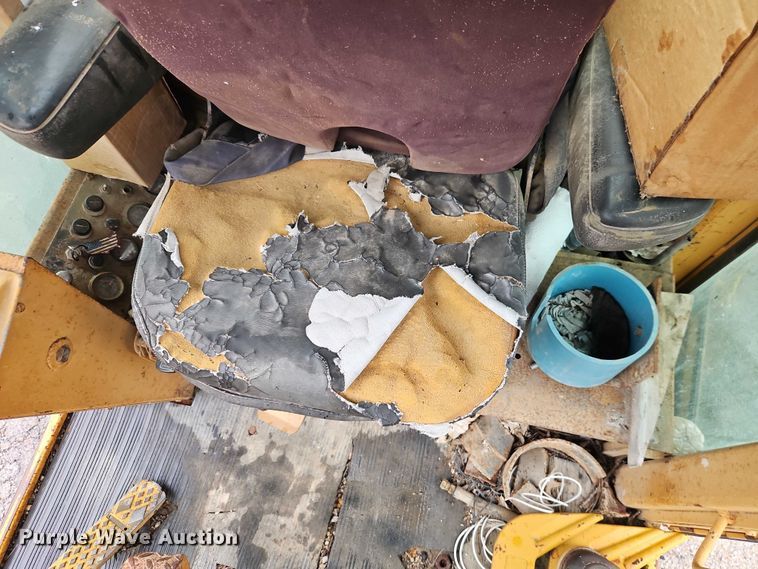 image for item EB8100 Galion Dresser A500 motor grader