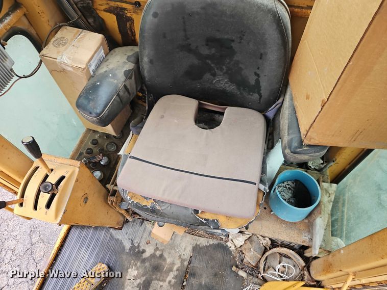 image for item EB8100 Galion Dresser A500 motor grader