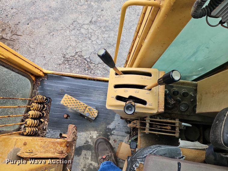 image for item EB8100 Galion Dresser A500 motor grader