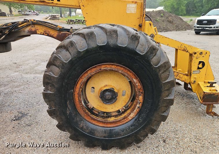 image for item EB8100 Galion Dresser A500 motor grader