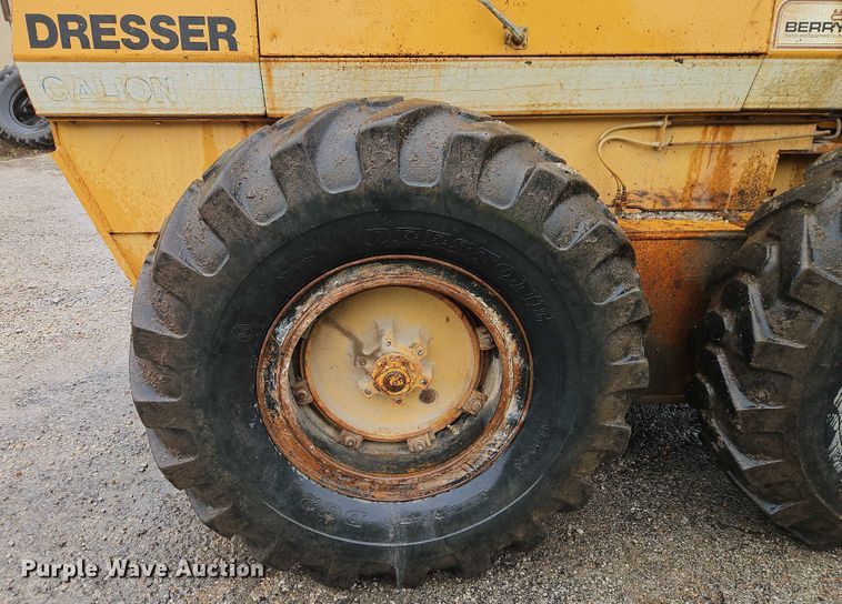 image for item EB8100 Galion Dresser A500 motor grader