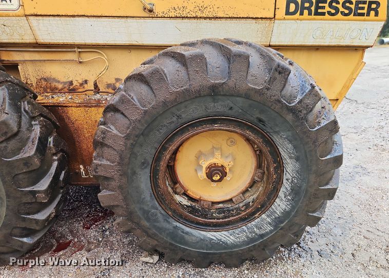 image for item EB8100 Galion Dresser A500 motor grader