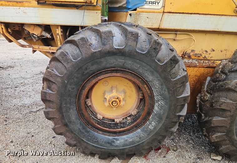 image for item EB8100 Galion Dresser A500 motor grader