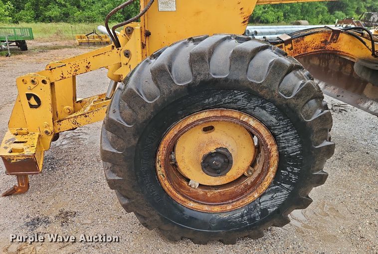image for item EB8100 Galion Dresser A500 motor grader