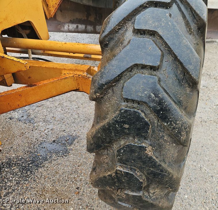 image for item EB8100 Galion Dresser A500 motor grader