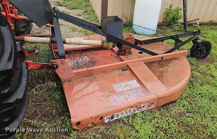 image for item EB8103 Belarus 925 MFWD tractor