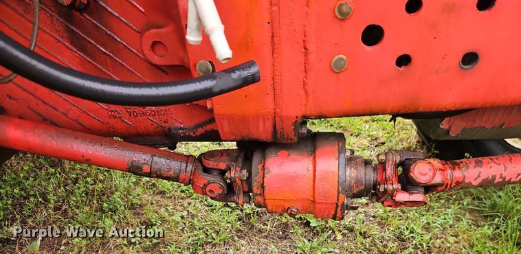 image for item EB8103 Belarus 925 MFWD tractor