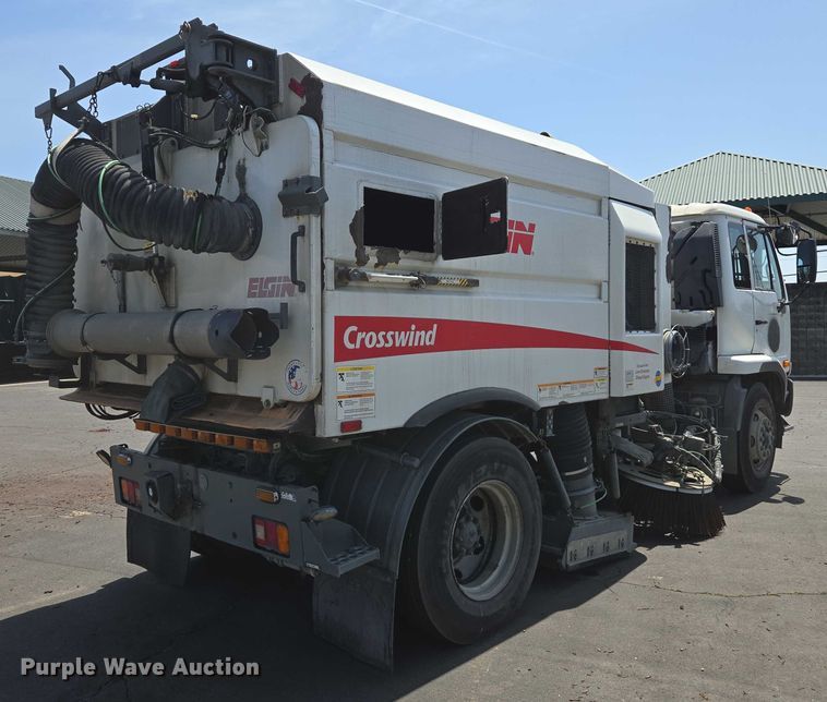 image for item EC1034 2010 Elgin 3300 street sweeper truck