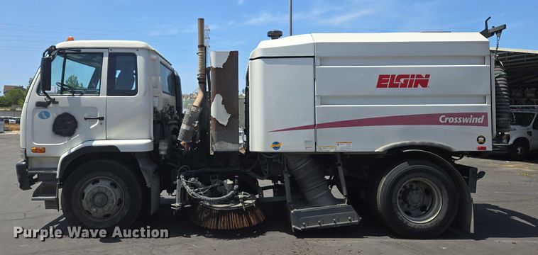 image for item EC1034 2010 Elgin 3300 street sweeper truck