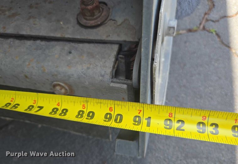 image for item EC1034 2010 Elgin 3300 street sweeper truck