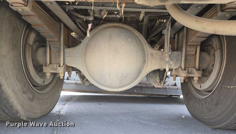 image for item EC1034 2010 Elgin 3300 street sweeper truck