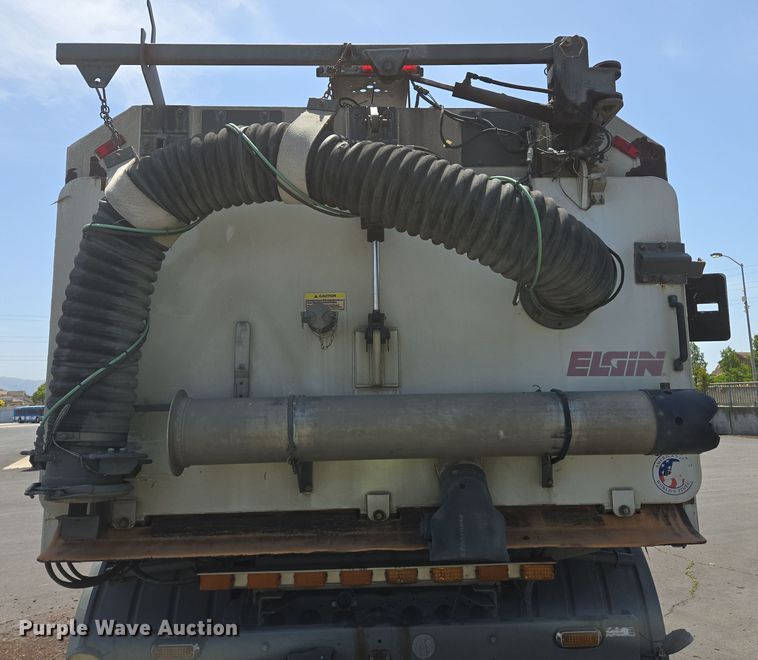 image for item EC1034 2010 Elgin 3300 street sweeper truck