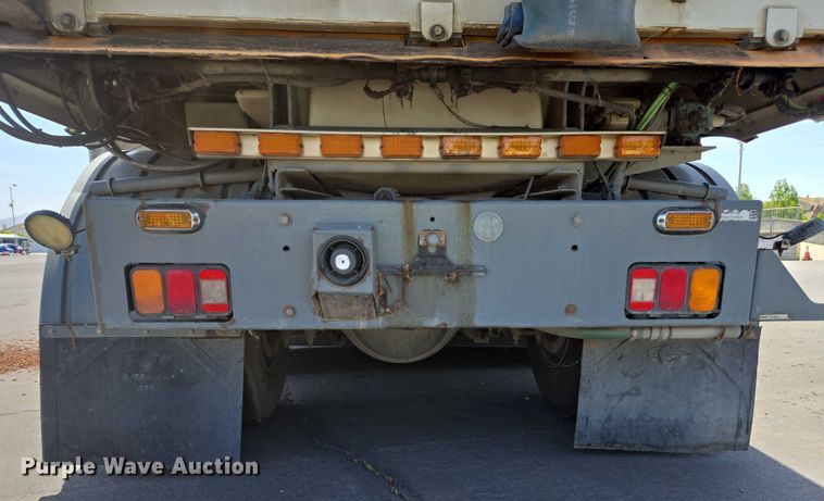 image for item EC1034 2010 Elgin 3300 street sweeper truck