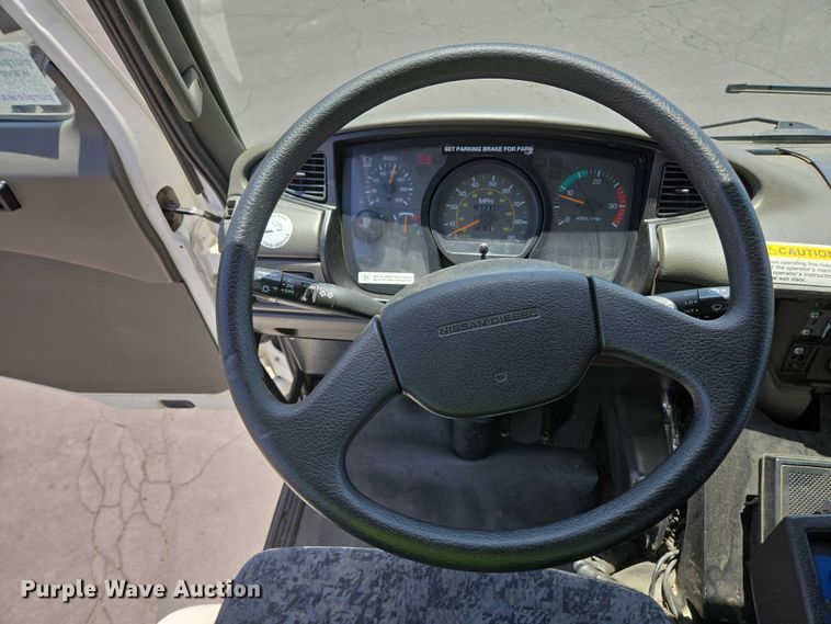 image for item EC1034 2010 Elgin 3300 street sweeper truck