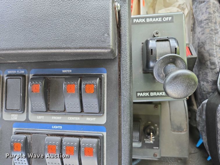 image for item EC1034 2010 Elgin 3300 street sweeper truck