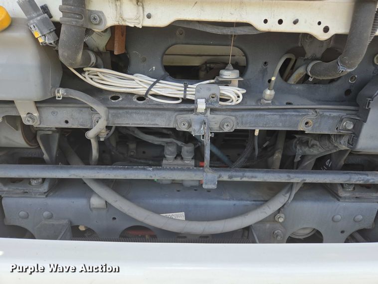 image for item EC1034 2010 Elgin 3300 street sweeper truck