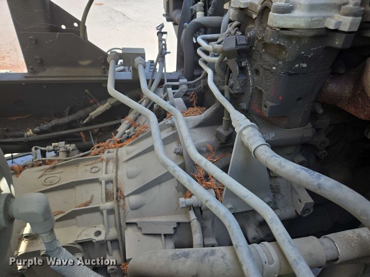 image for item EC1034 2010 Elgin 3300 street sweeper truck