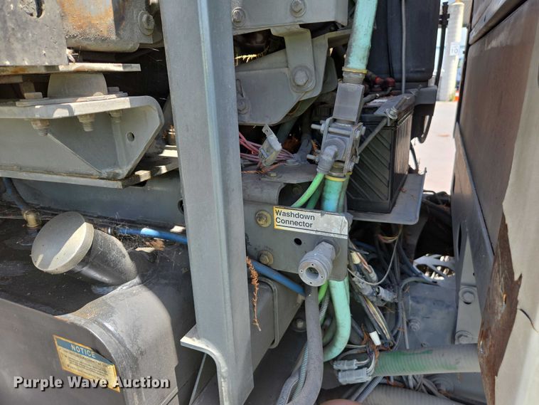 image for item EC1034 2010 Elgin 3300 street sweeper truck