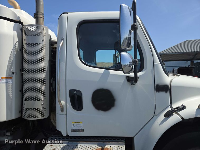 image for item EC1035 2012 Freightliner Business Class M2 street sweeper truck