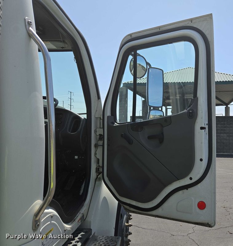 image for item EC1035 2012 Freightliner Business Class M2 street sweeper truck